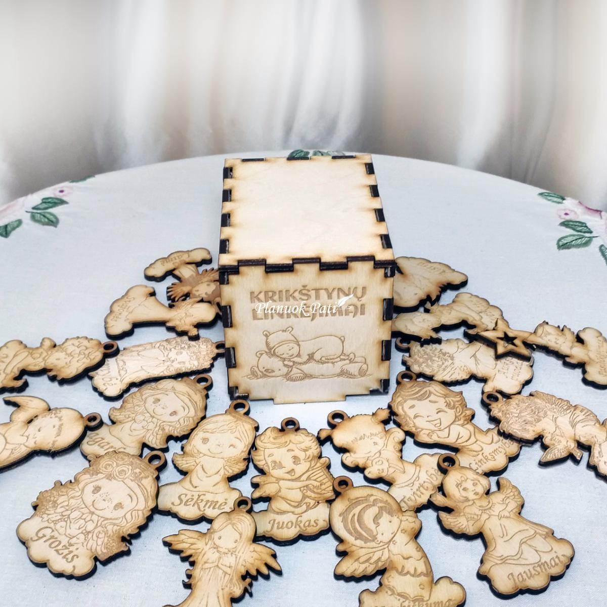 20 krikštynų palinkėjimų angeliukų dėžutėje