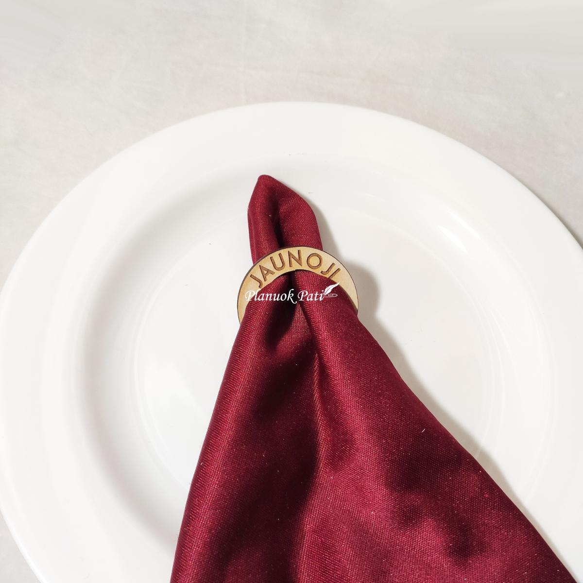 Vardo kortelė - servetėlės žiedas