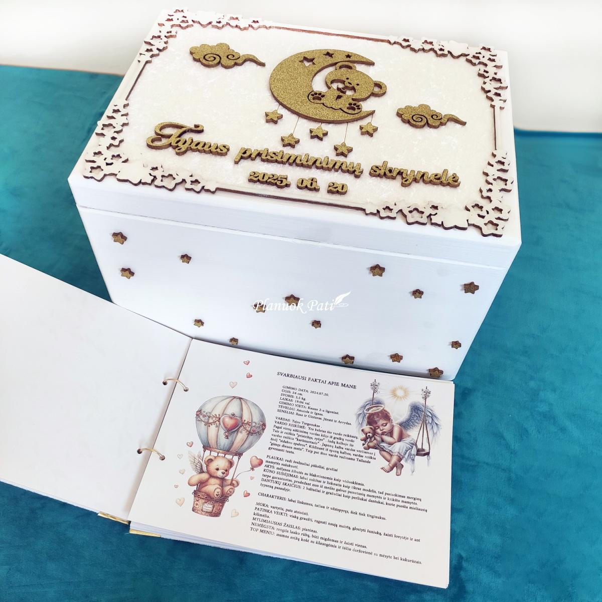 Krikštadėžė ir krikštynų knyga Ant mėnulio krašto