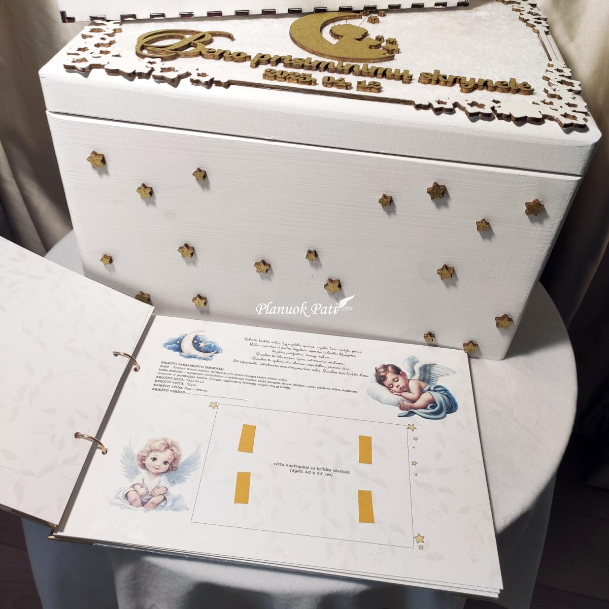 Komplektas - krikštadėžė, palinkėjimų albumas ir žvakės dėžutė