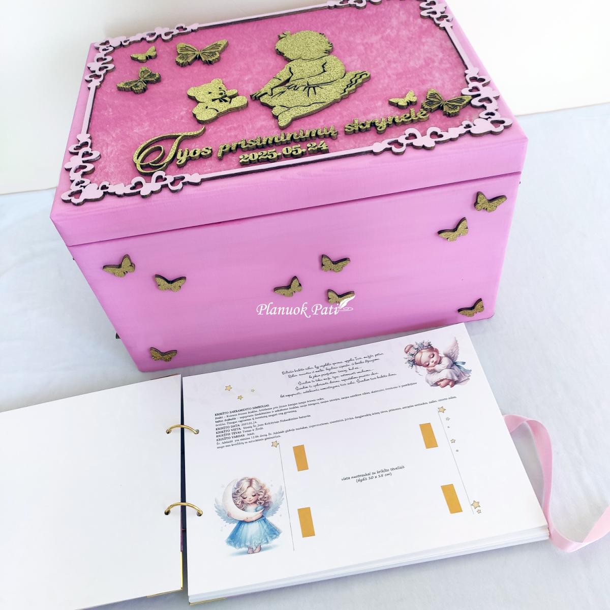 Krikštadėžė ir krikštynų knyga Mergaitė su meškučiu