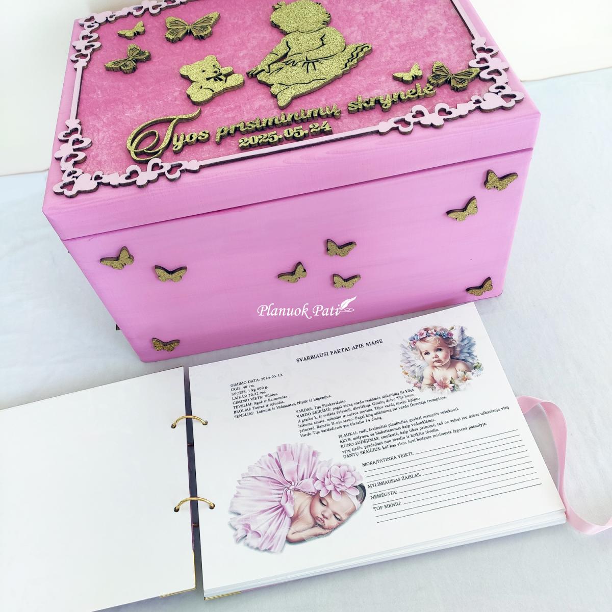 Krikštadėžė ir krikštynų knyga Mergaitė su meškučiu