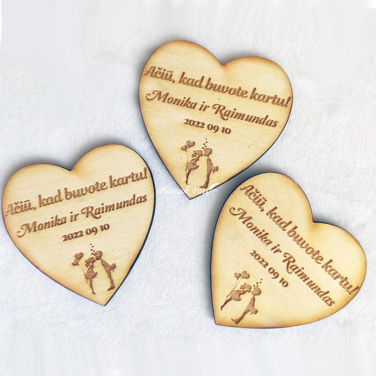 Individualaus dizaino stalo kortelė