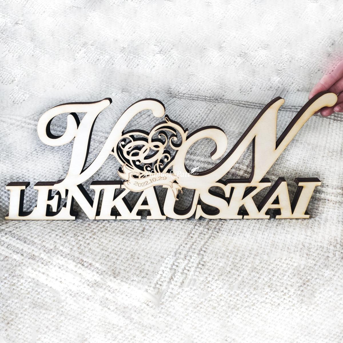 Pastatomas užrašas