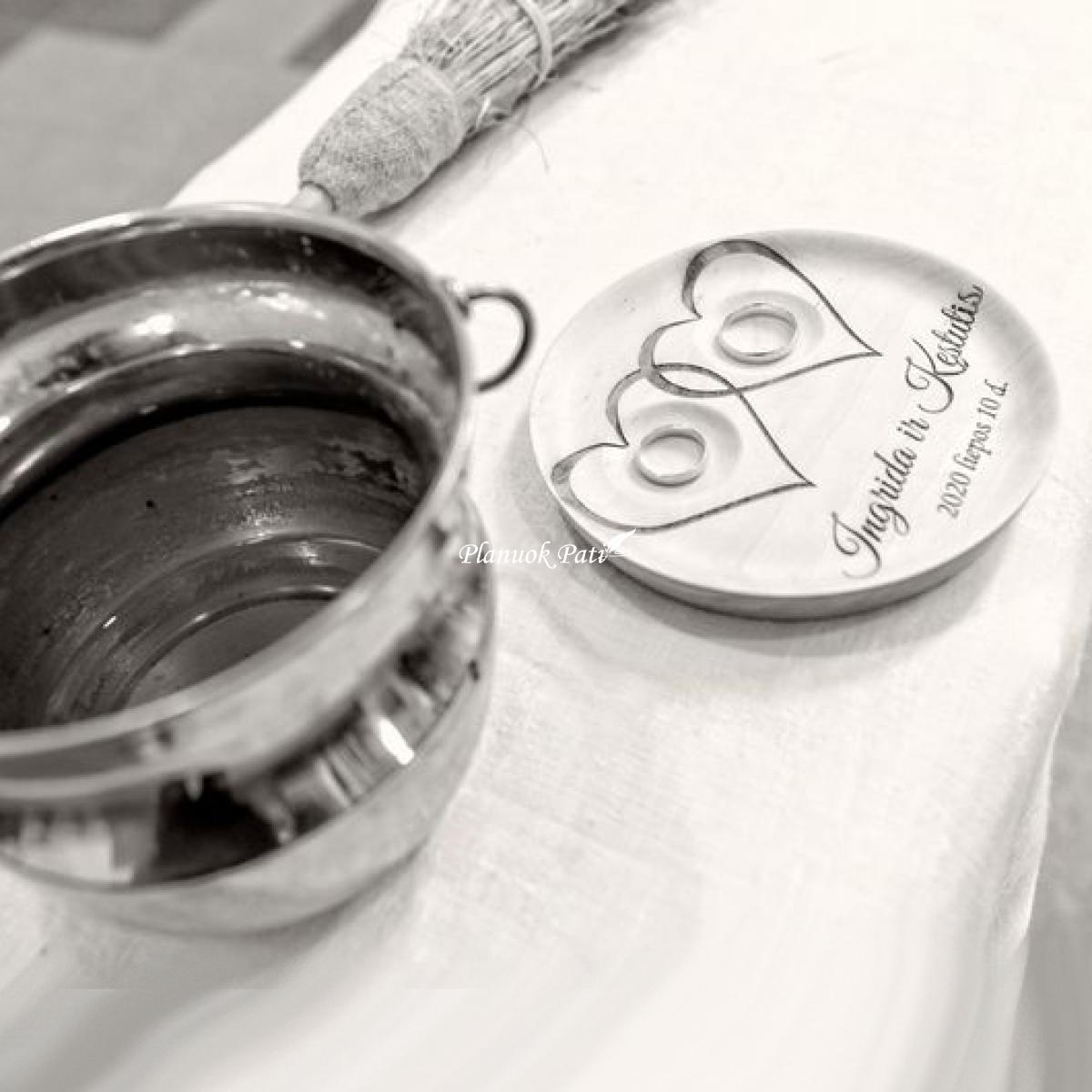 Lėkštutė vestuviniams žiedams (medinė)