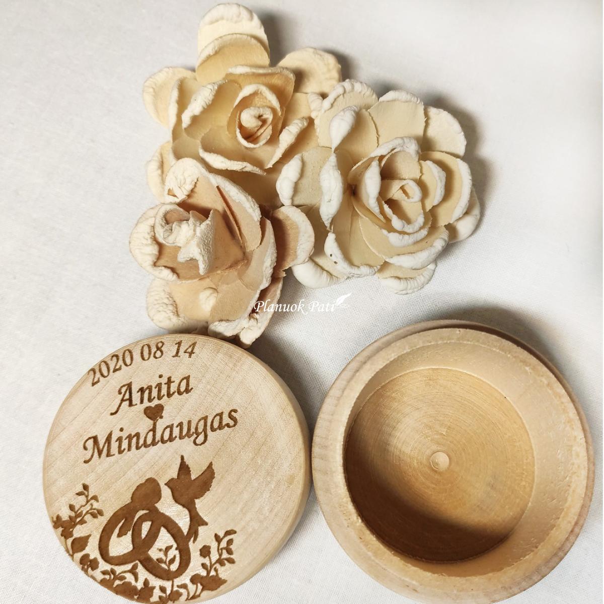 Apvali dėžutė vestuviniams žiedams (didesnė)