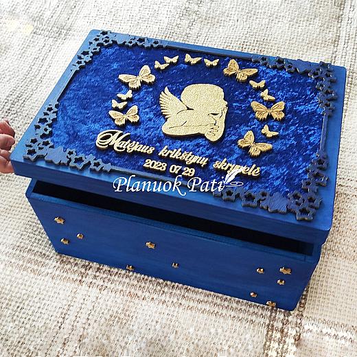 Krikštadėžė medis ir aksomas (40x30x22cm)