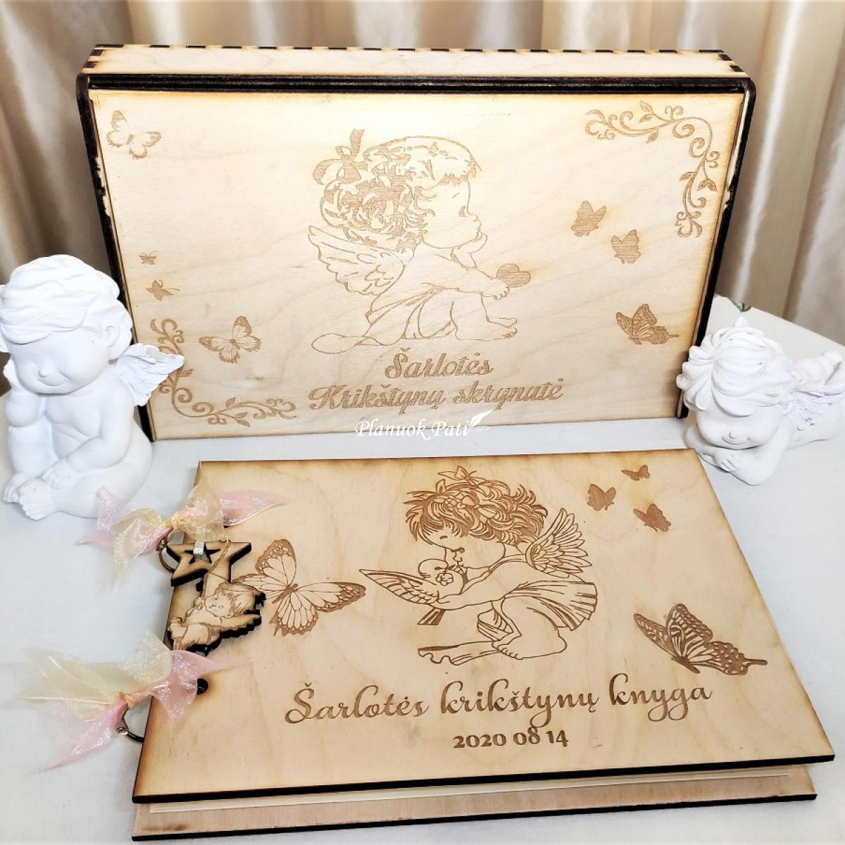 Krikštynų knyga (su anketomis svečiams)