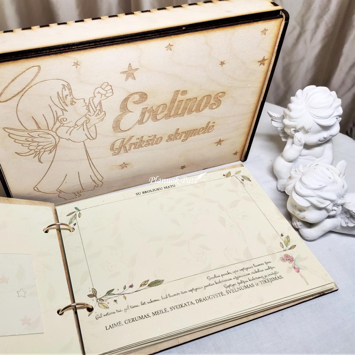 Krikštynų knyga (su anketomis svečiams)