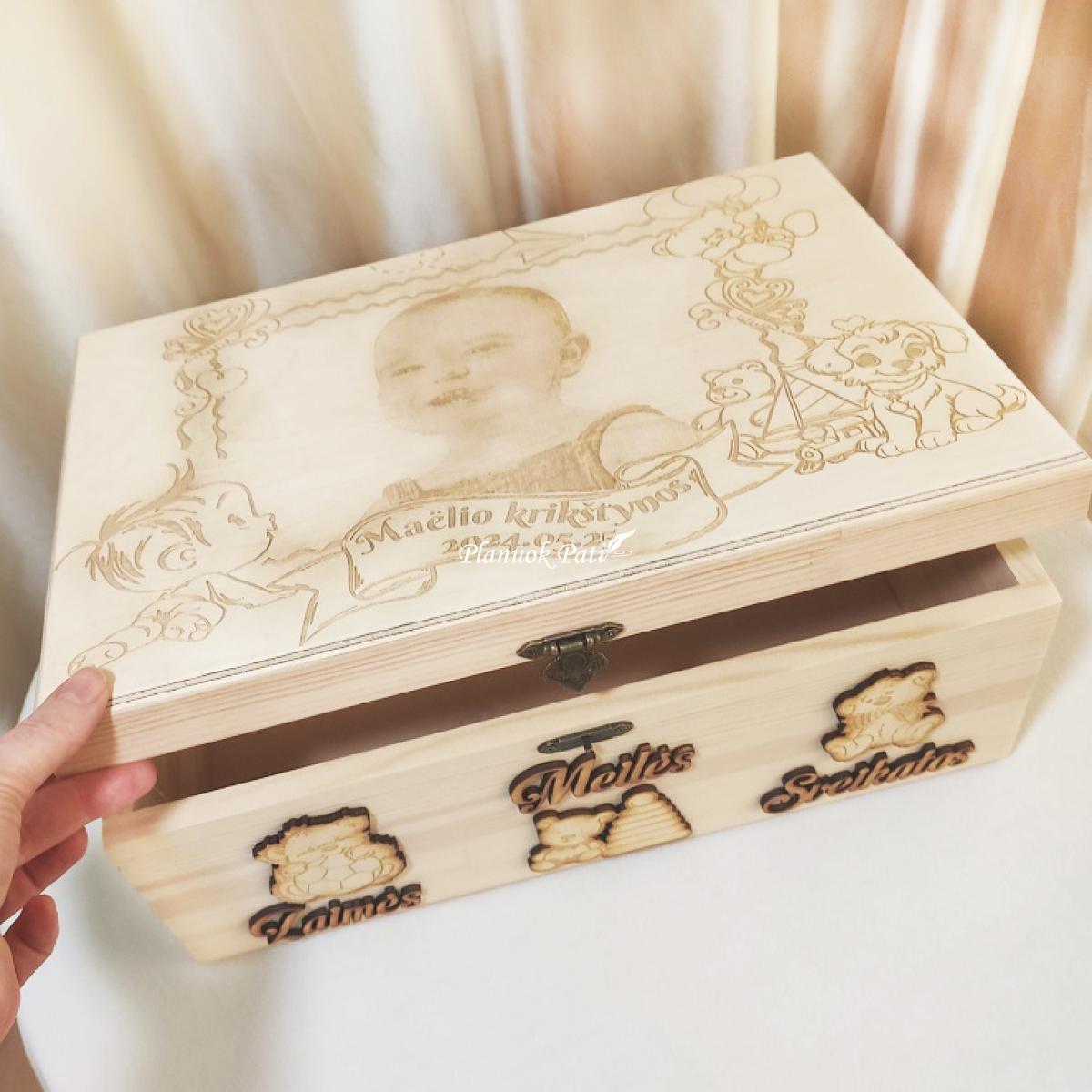 Krikštadėžė - prisiminimų skrynelė su graviruota nuotrauka
