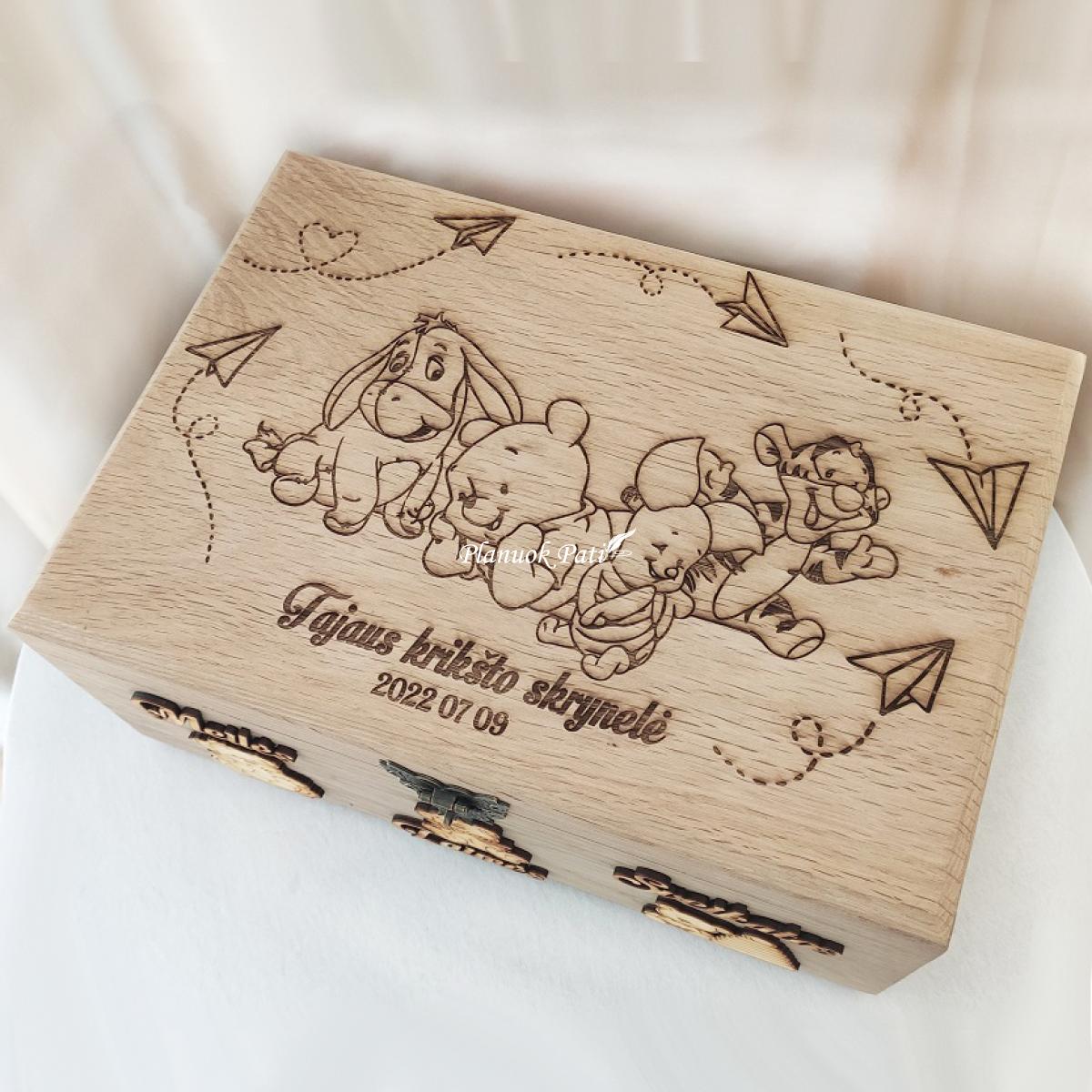 Prabangi ąžuolinė krikštadėžė (35x24x19cm)