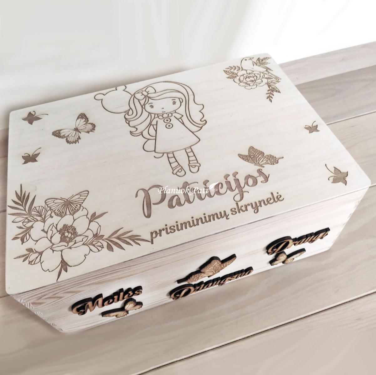 Krikštadėžė - prisiminimų skrynelė (35x24x15cm)