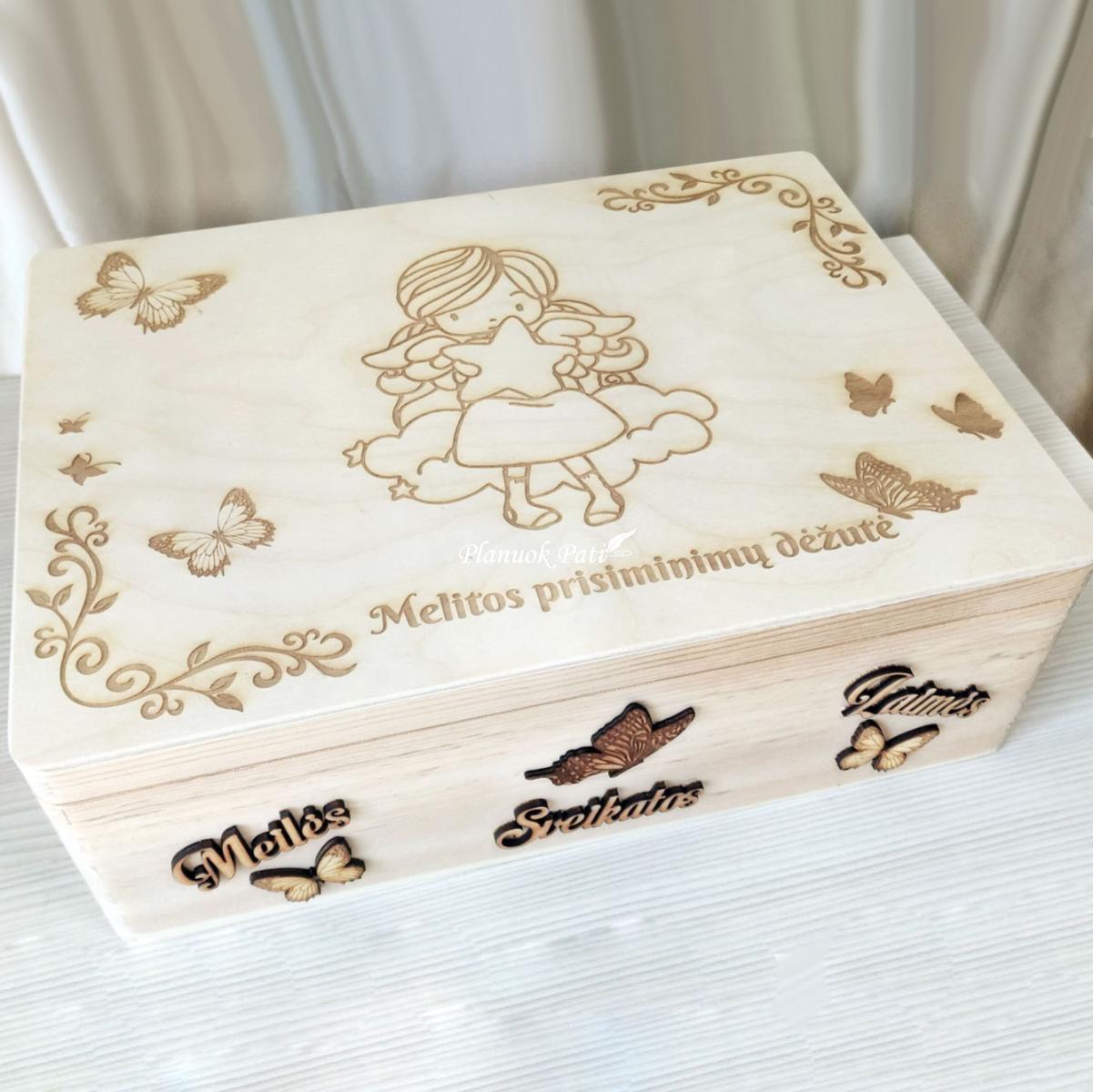 Krikštadėžė - prisiminimų skrynelė (35x24x15cm)