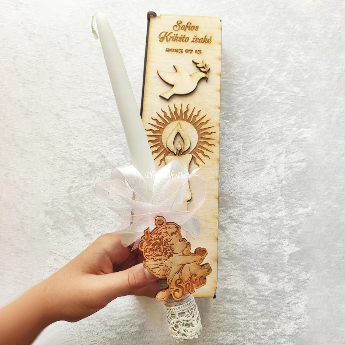 Krikšto žvakė dėžutėje