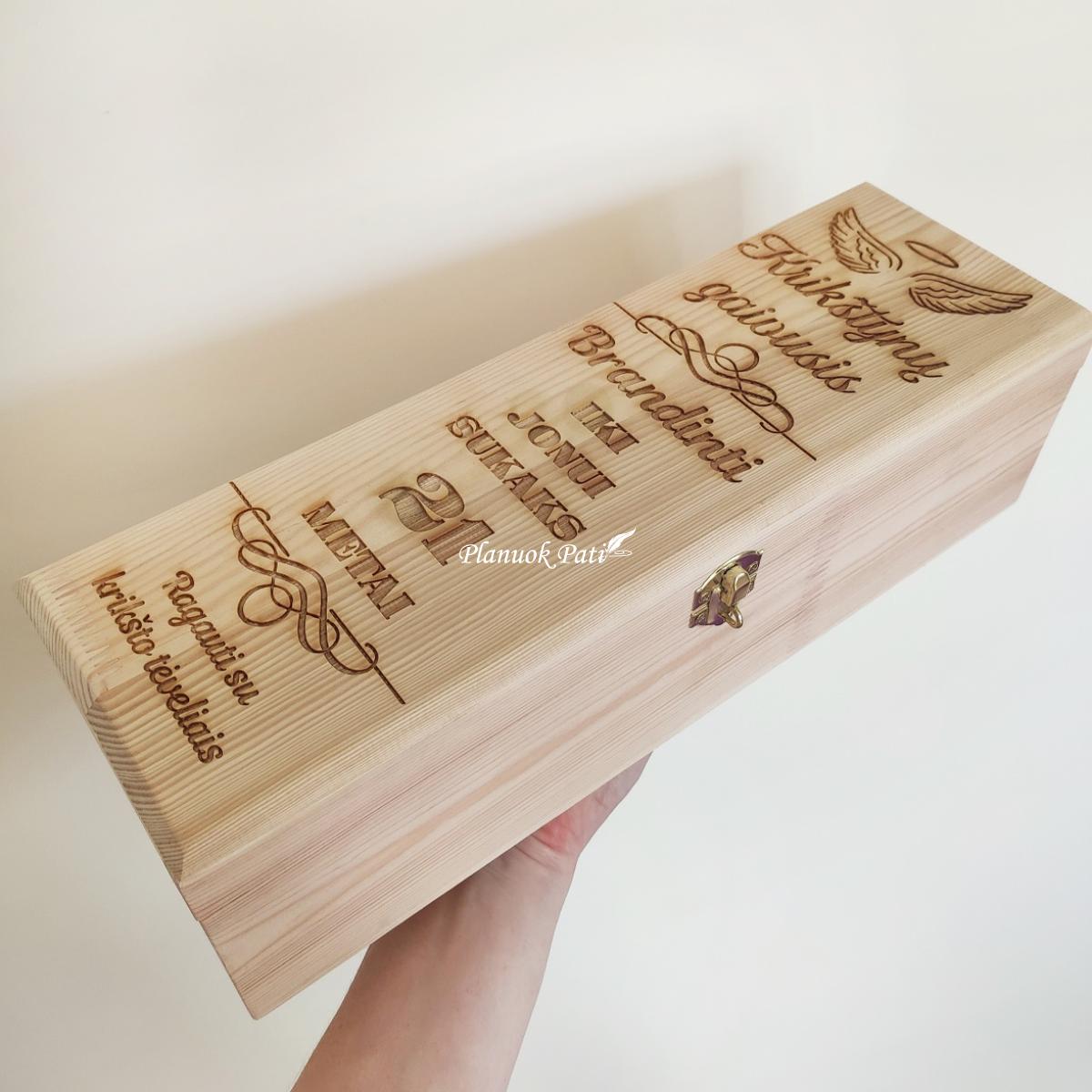 Tauraus gėrimo dėžutė krikštynoms