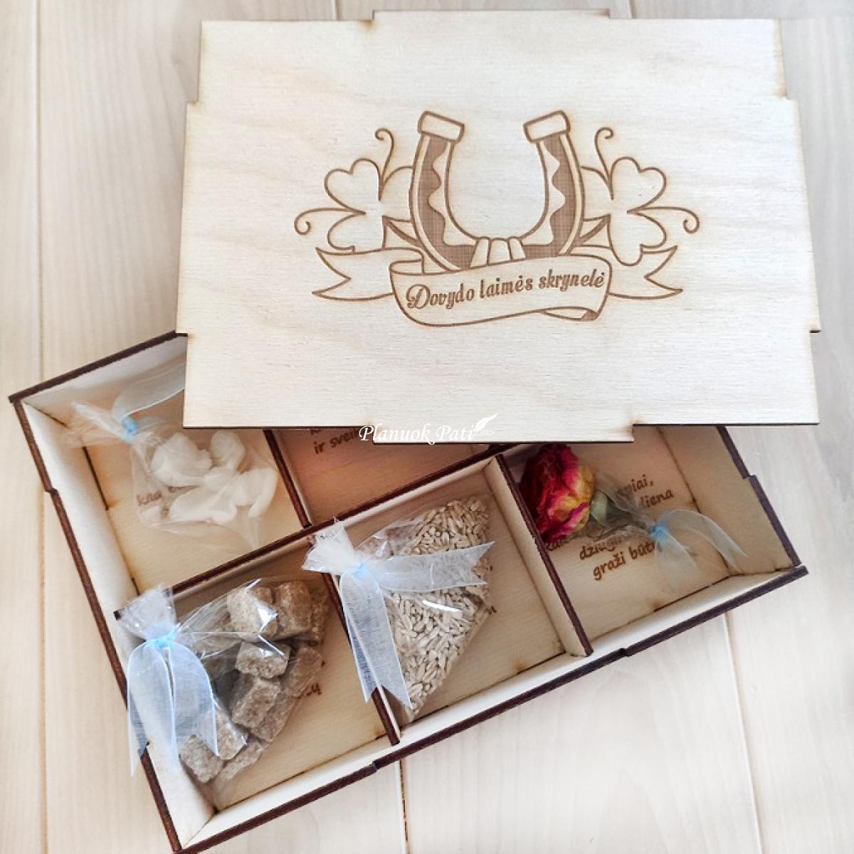 Pilna laimės skrynelė