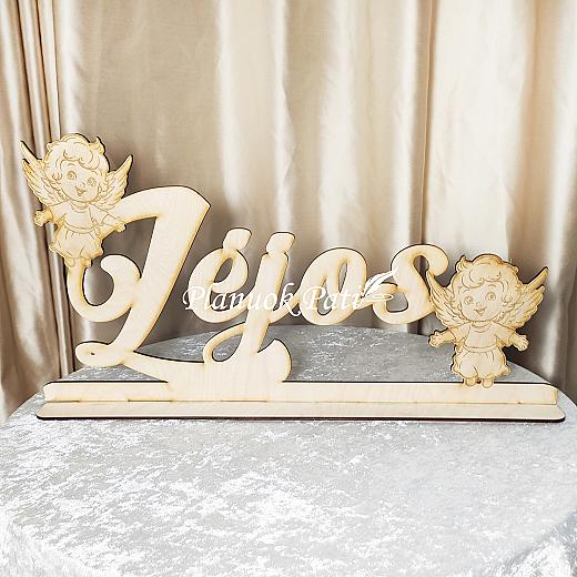 Pastatomas žodis su stoveliu