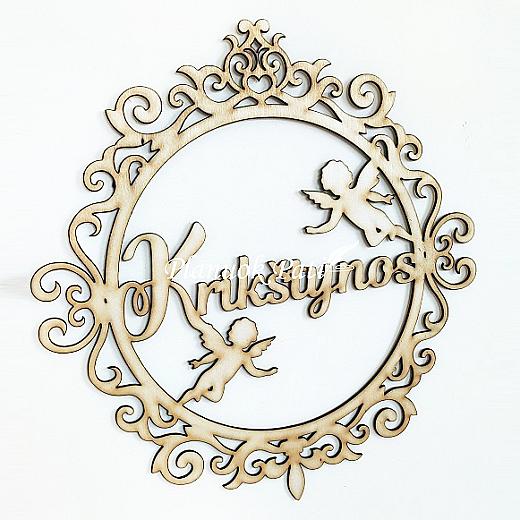 Ažūrinis krikštynų užrašas ant sienos