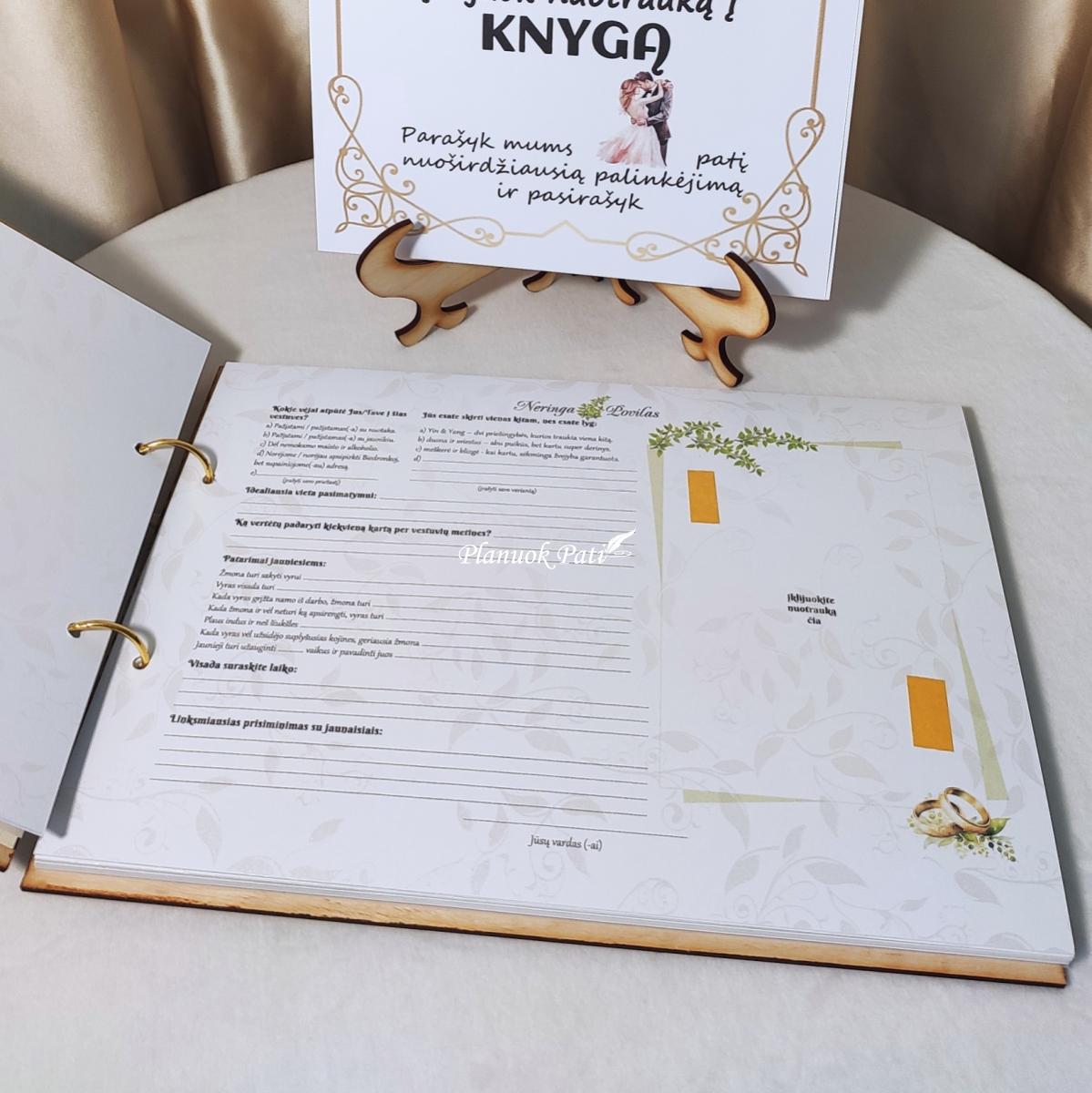 Vestuvių palinkėjimų albumas Įsimylėjėliai prie medžio