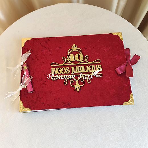 Aksominė jubiliejaus knyga