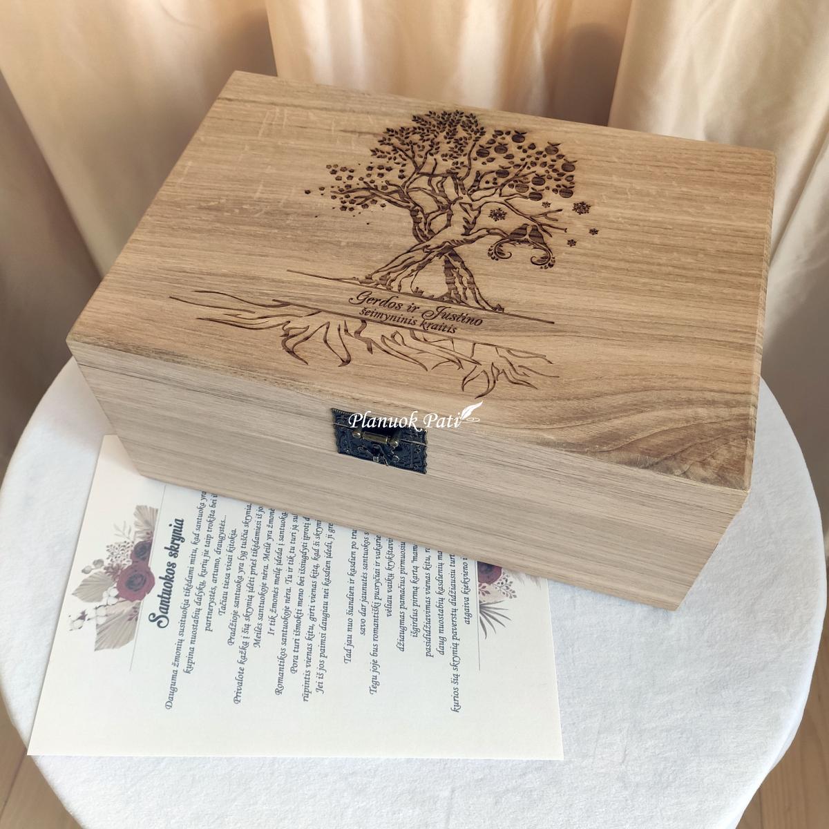 Ąžuolinė jaunųjų kraičio skrynia